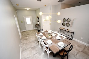 Unclassified image, 5 of 40, button - Greater Groves - 5 Bedrooms House w/pool-5202GG Home by RedAwning (Clermont)