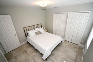 Unclassified image, 4 of 40, button - Greater Groves - 5 Bedrooms House w/pool-5202GG Home by RedAwning (Clermont)