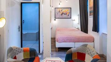 1 chambre, fer et planche à repasser, accès Internet, draps fournis