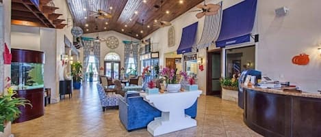 House, 6 Bedrooms | Games room