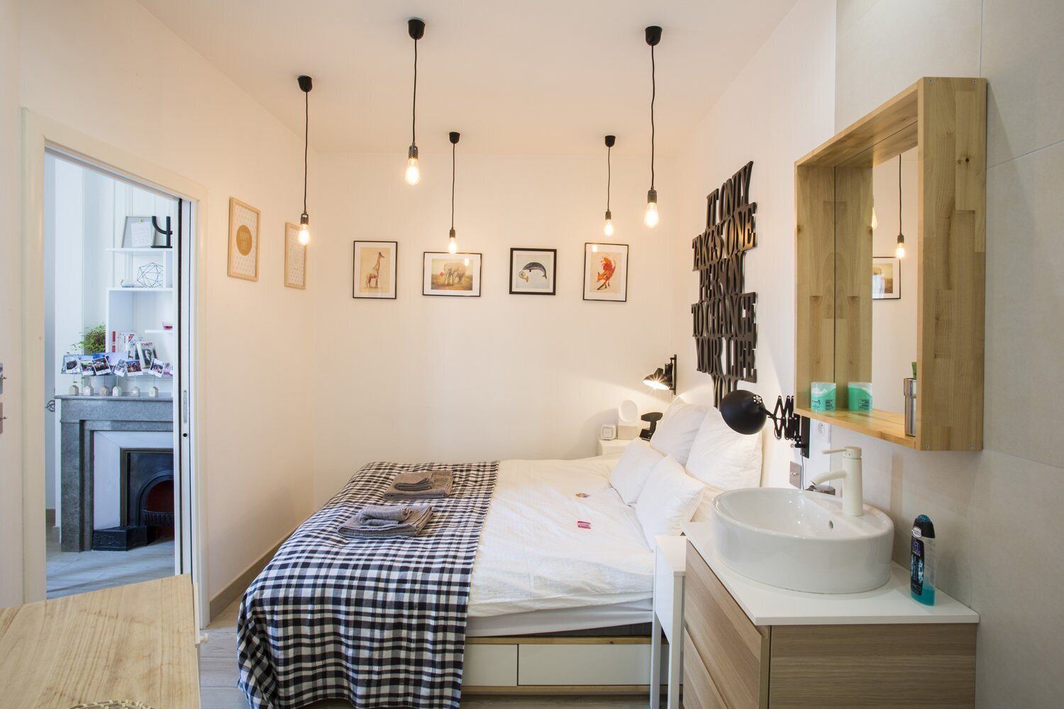 1 bedroom, soundproofing, iron/ironing board, internet