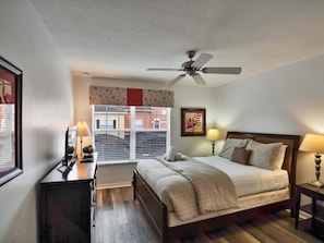 Townhome, 4 Bedrooms