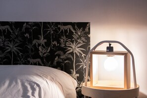 1 bedroom, iron/ironing board, internet, bed sheets - Scandinavian Duplex PartDieu (Lyon)