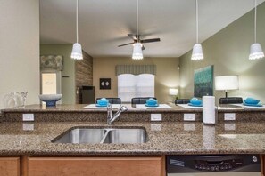 Townhome, 4 Bedrooms | Private kitchen