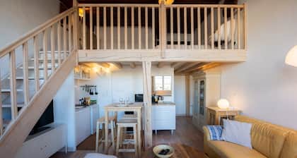 Le Woody - Authentique appartement de canuts