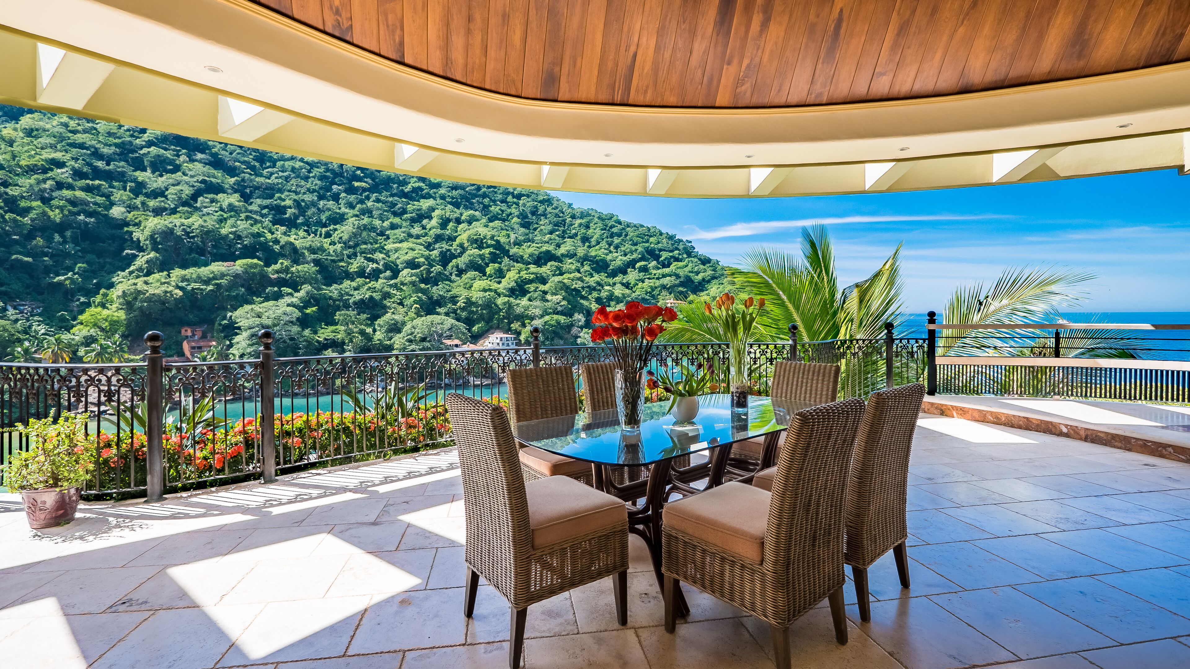 Foto - Luxury Beach Frontage Villa with amazing views for Rent