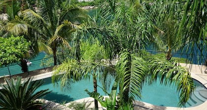 Luxury Beach Frontage Villa For Rent