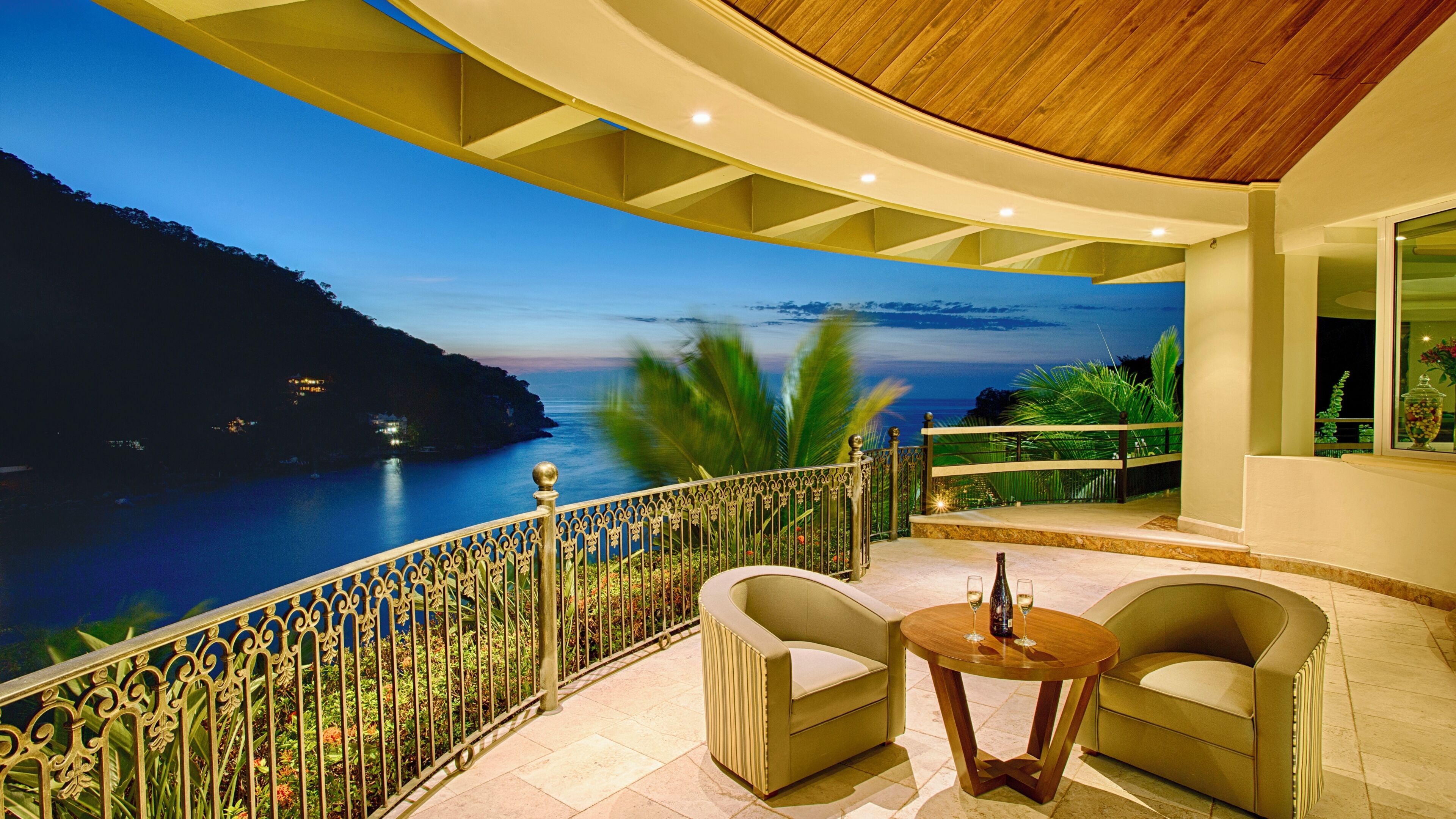 Foto - Luxury Beach Frontage Villa with amazing views for Rent