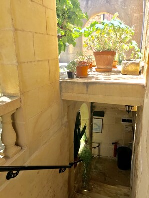 Maison, 3 chambres, balcon | Intérieur