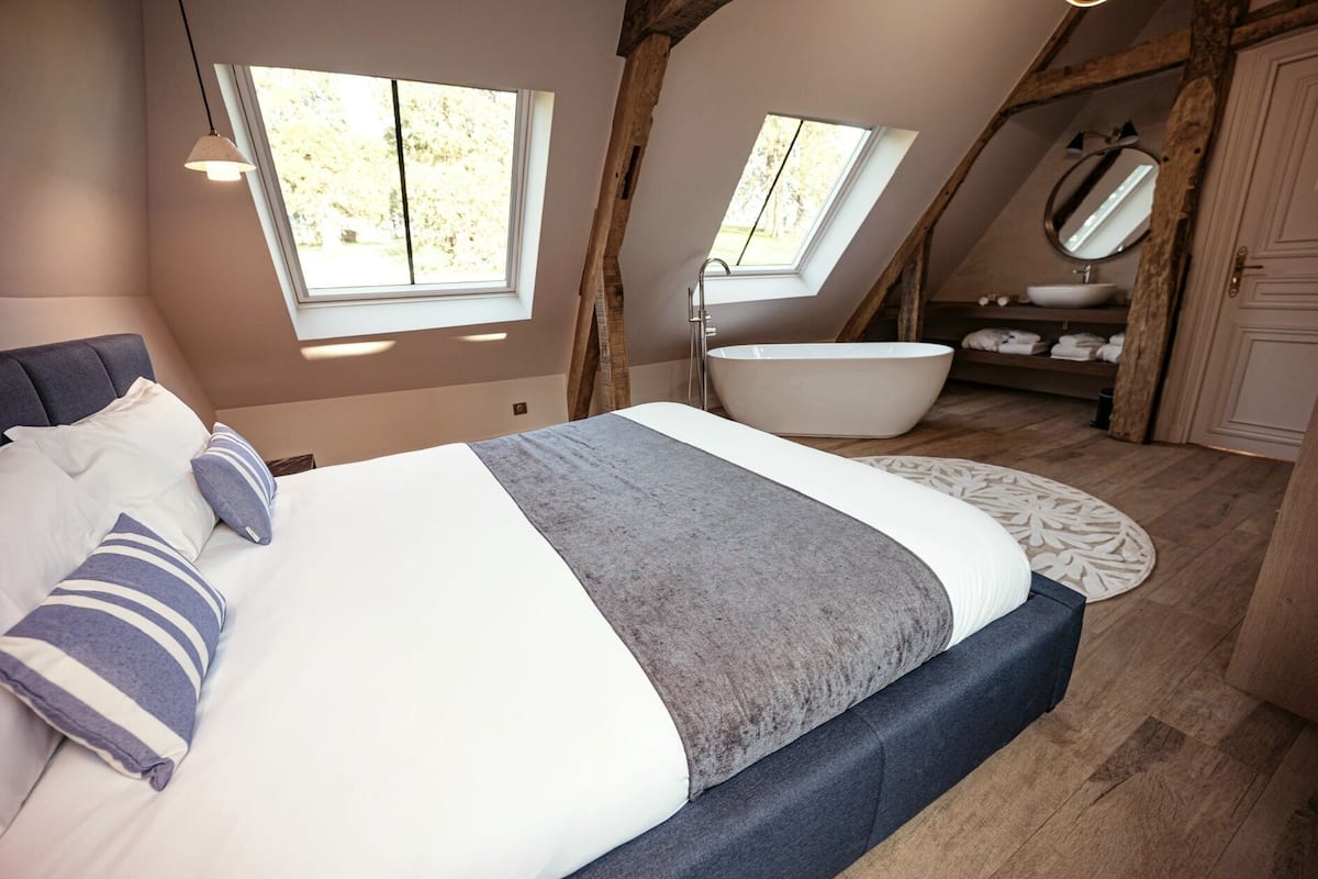 Comfort Room, Park View | 1 bedroom, premium bedding, minibar, in-room safe