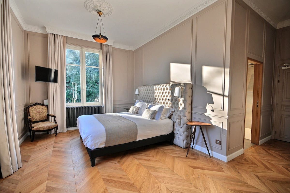 Deluxe Room, Garden View (2) | 1 bedroom, premium bedding, minibar, in-room safe