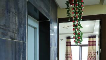 Apartment, 3 Bedrooms, Accessible, Smoking | Living room | TV