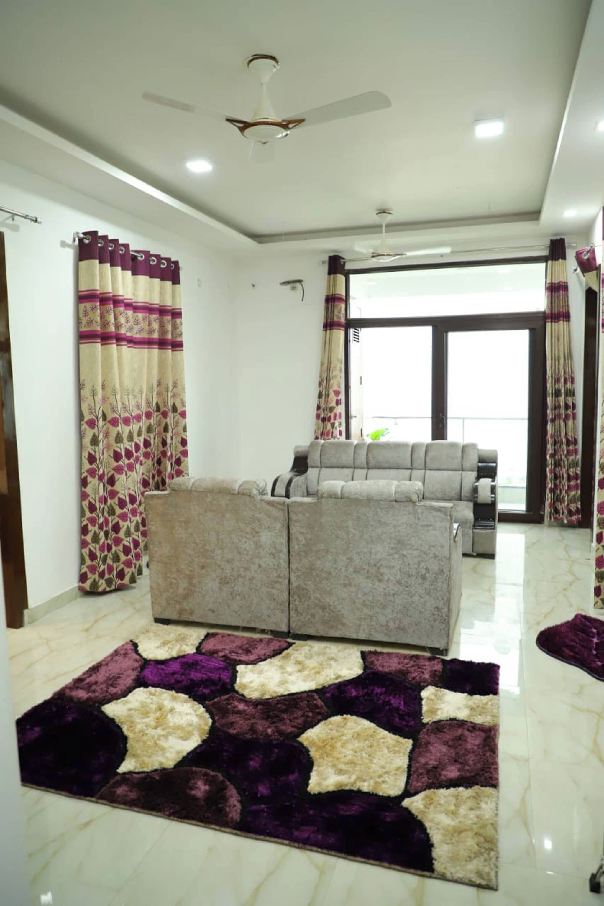 Apartemen, 3 kamar tidur, akses difabel, Boleh Merokok | Ruang keluarga | TV