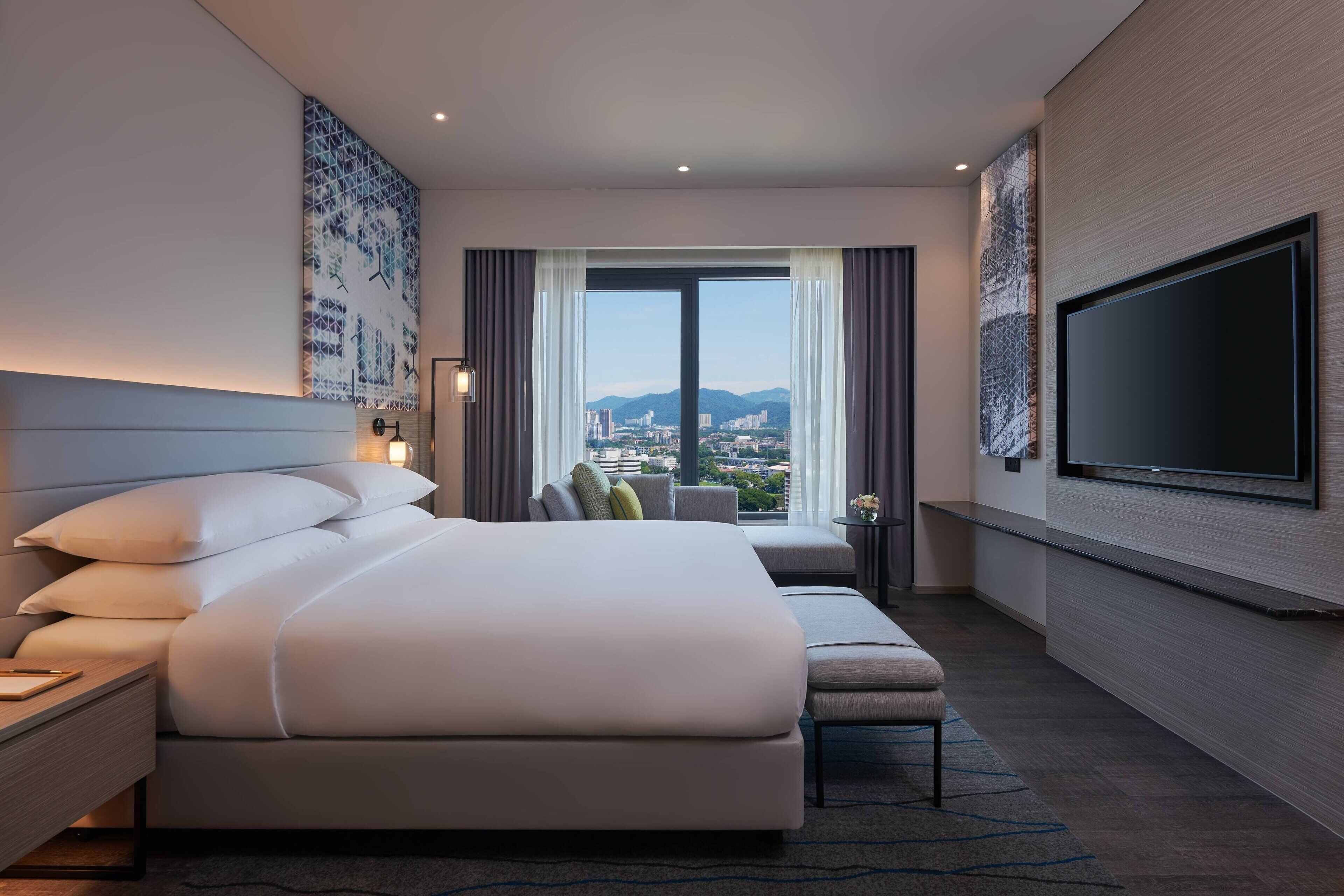 Caja de seguridad en la habitación y escritorio 