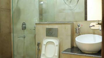 Kondominium, 3 kamar tidur, akses difabel, Boleh Merokok | Kamar mandi