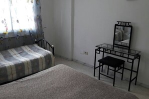 Apartment, 3 Bedrooms, Smoking, Balcony