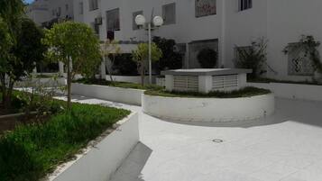 Apartment, 3 Bedrooms, Smoking, Balcony | Garden