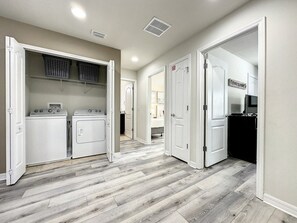 Townhome, 5 Bedrooms | Interior