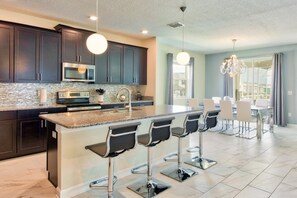 House, 6 Bedrooms | Private kitchen - Champions Gate Luxury ! 6 Bedroom Home by RedAwning (Davenport)