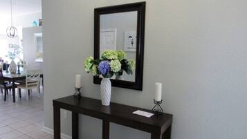 Villa, 5 Bedrooms | Interior