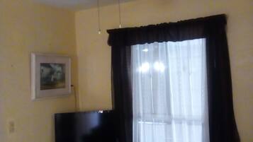 Rumah, 3 kamar tidur, Boleh Merokok, hot tub | Area keluarga | Buku