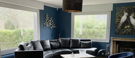 Fernseher, Stereoanlage