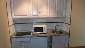 Private kitchen - In the Middle of the ski Resort (Monachil)