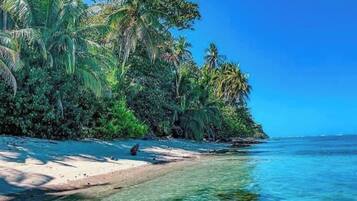 Villa, 2 Bedrooms, Patio, Garden View | Bahagian luar