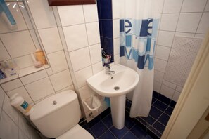 House, 1 Bedroom, Terrace, City View | Bathroom - Captains House Playa De Mogan (Mogan)