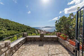 Property grounds - Villa Sunset Hill With Panorama Sea View (Pržno)