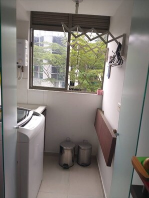 Departamento, 2 habitaciones, para fumadores, balcón | Interior