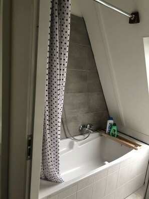 Haartrockner, Toilettenpapier
