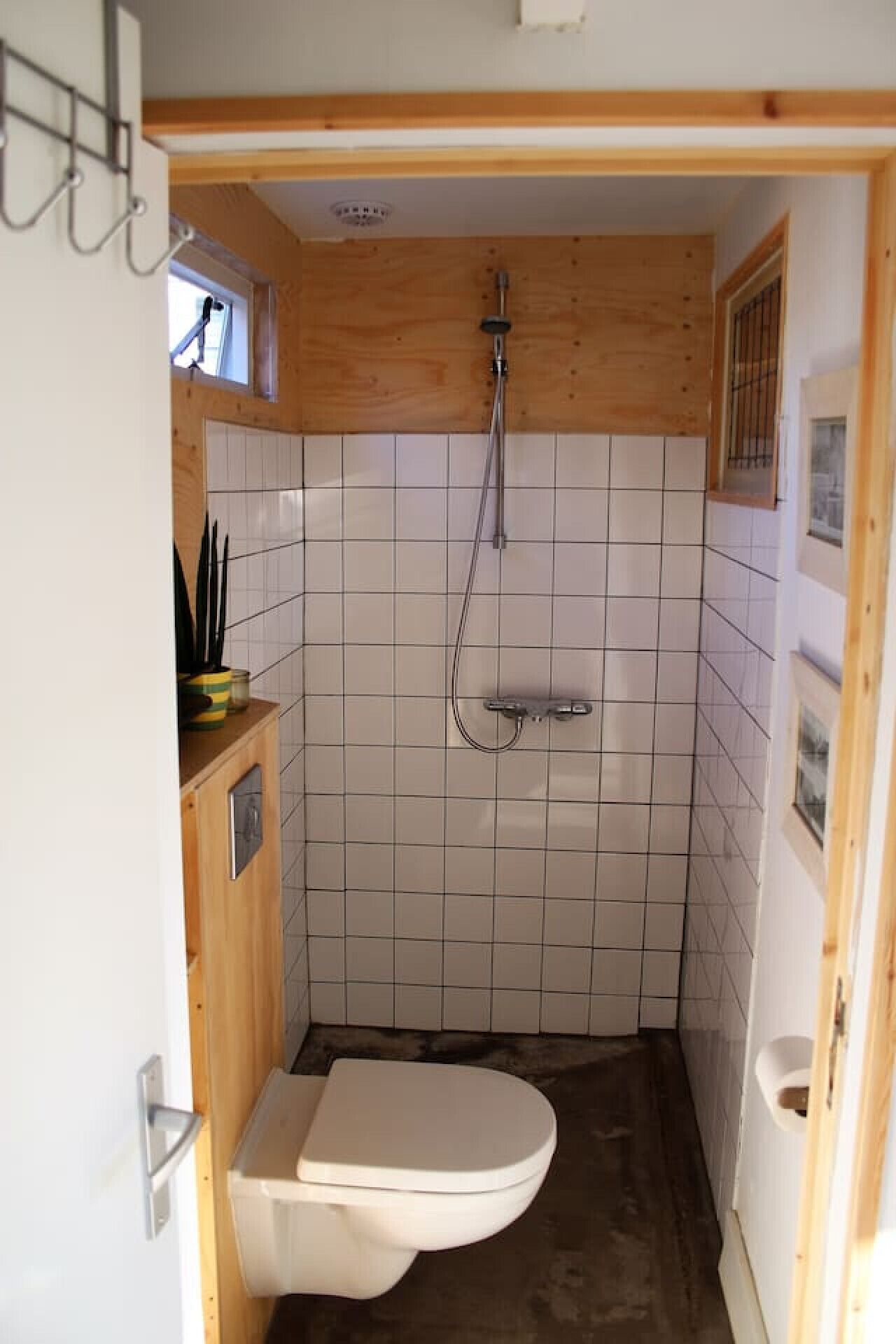 Hair dryer, towels, toilet paper