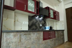 Apartment, 3 Schlafzimmer, Balkon, Bergblick | Eigene Küche