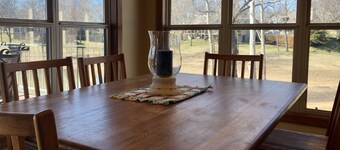Lakeside relaxing home located in a quiet gated community