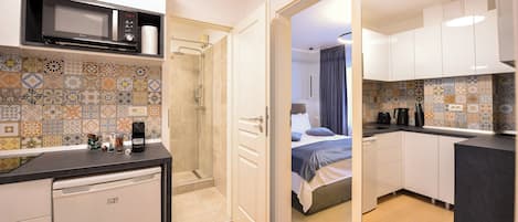 Appartement, 1 chambre, balcon, vue ville | 2 chambres, fer et planche Ă repasser