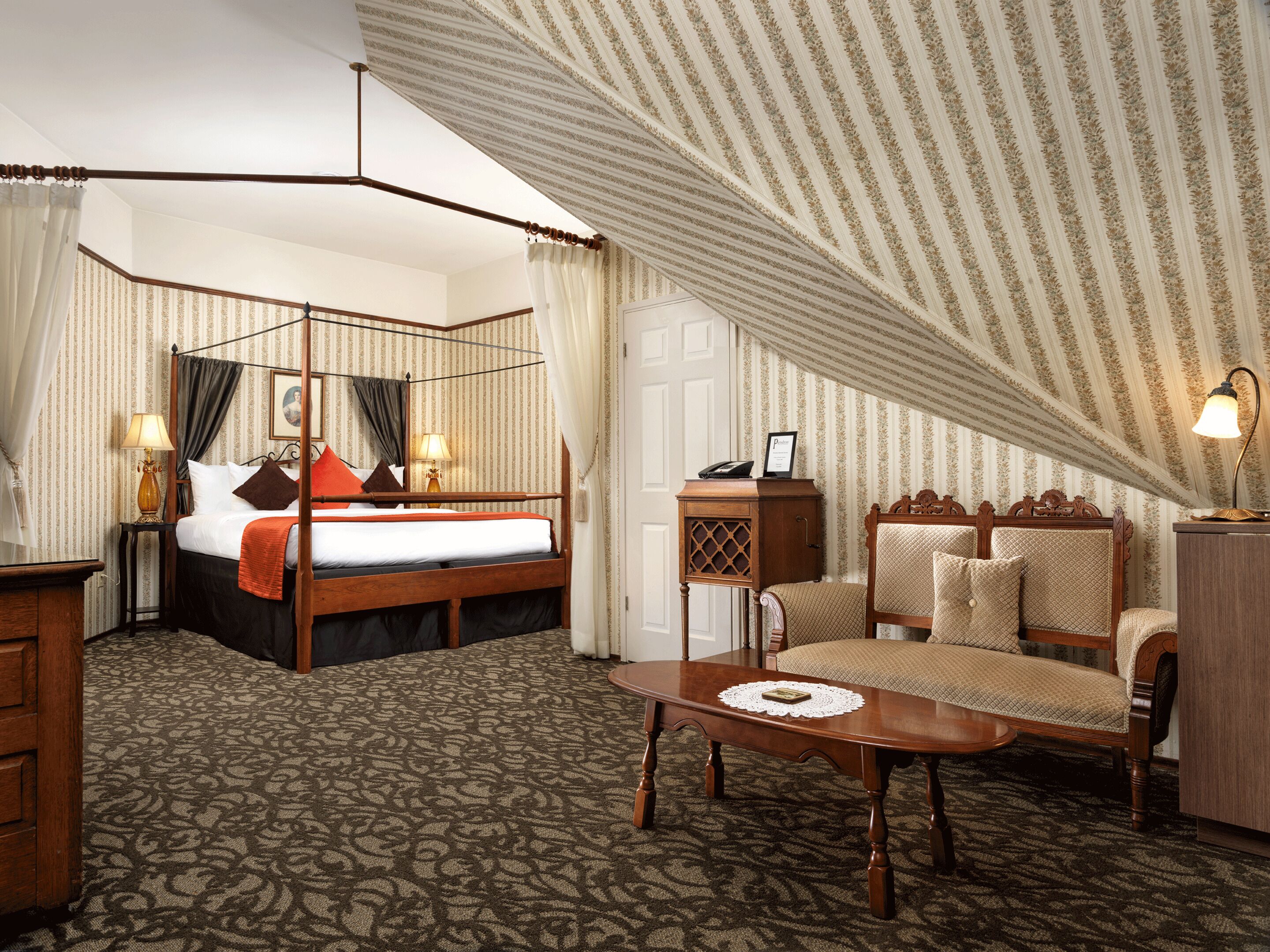 Photo - Pendray Inn and Tea House