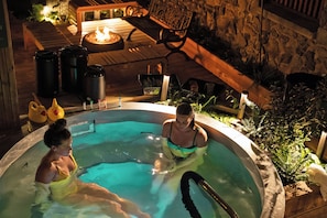 Sauna, body treatments, body wraps, body scrubs, facials