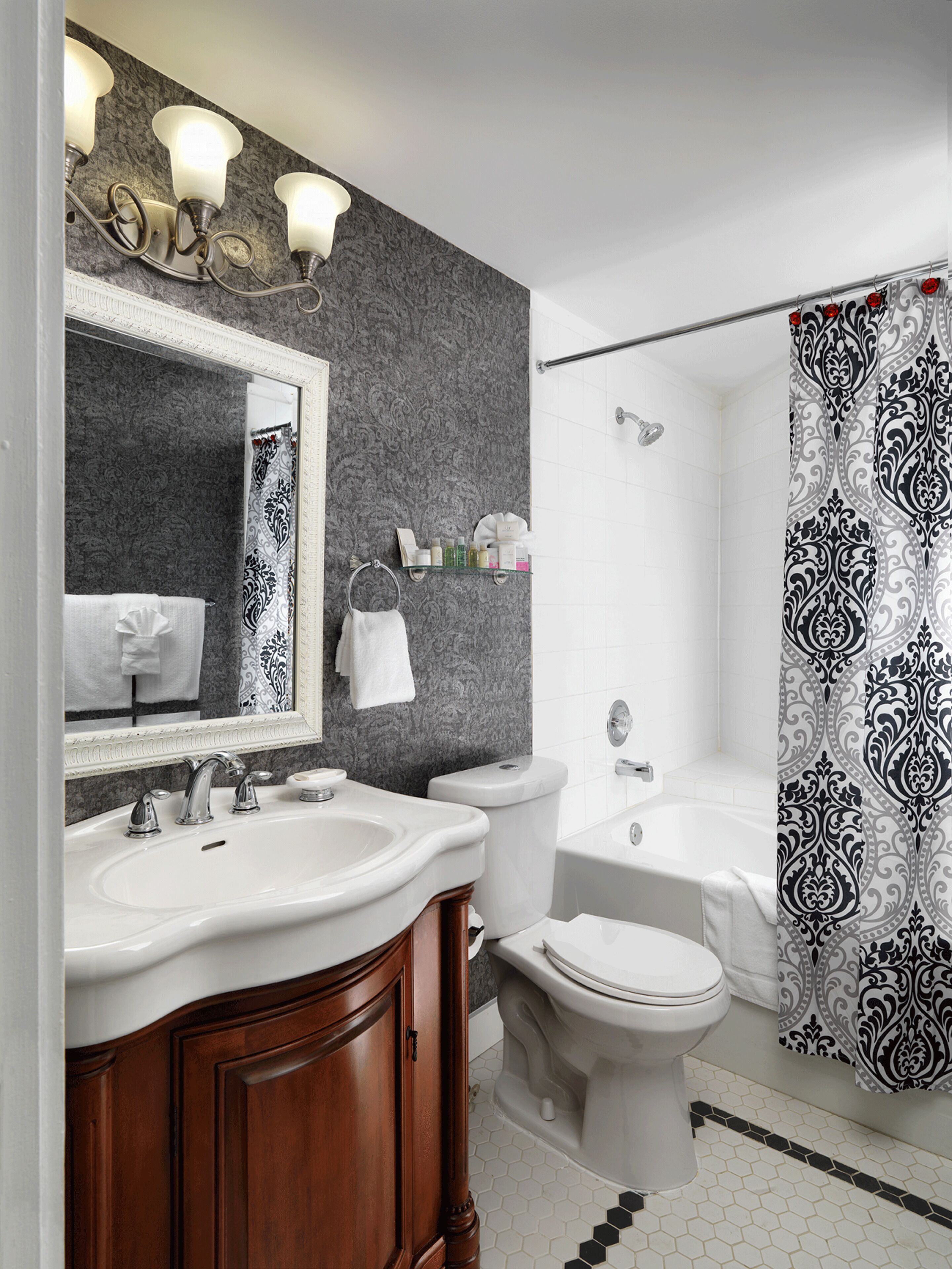 Photo - Pendray Inn and Tea House