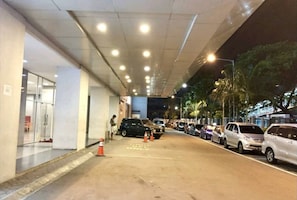 Apartment, 1 Bedroom, Accessible, Smoking | Property grounds