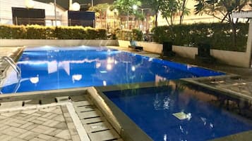 Apartment, 1 Bedroom, Accessible, Smoking | Pool | Outdoor pool