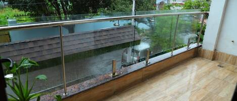 House, 3 Bedrooms, Smoking, Balcony | Balcony