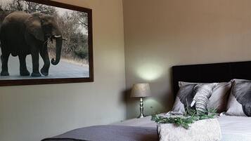 Luxury House, 3 Bedrooms | Peralatan tempat tidur hipoalergenik, busa memori