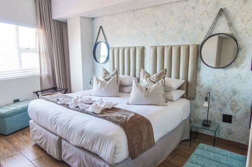 55 on Main Guesthouse and Spa