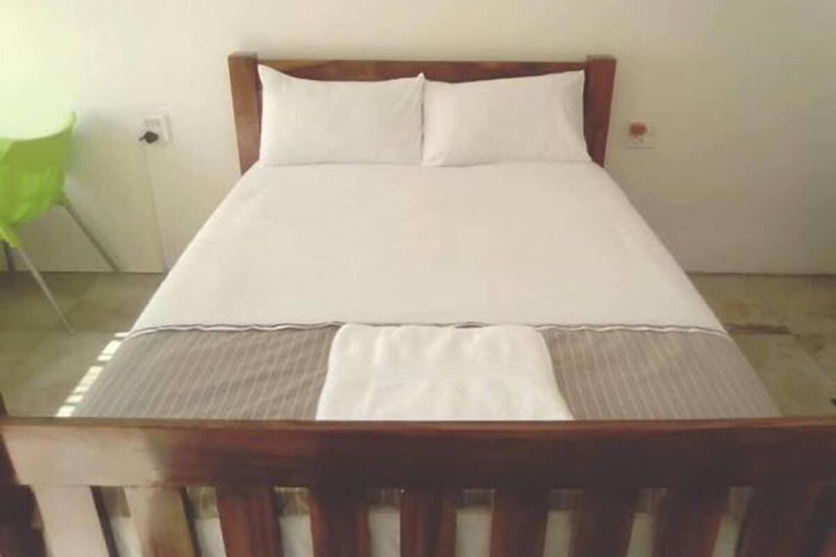Standard Double Room | WiFi (free)