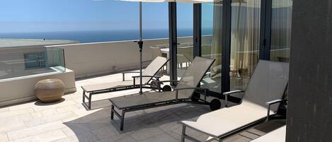 Exclusive Apartment, 2 Bedrooms | Terrace/patio