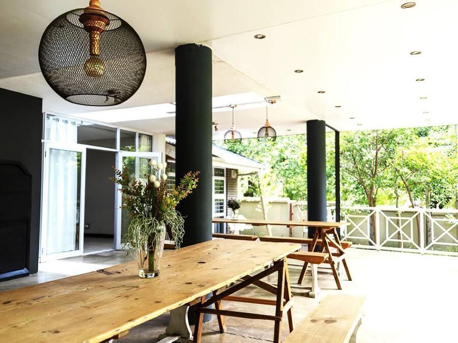 المنشأة من الخارج