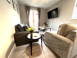 Lounge - Horizon Apartments (Southampton)