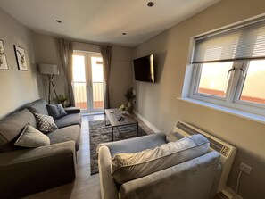 Lounge - Horizon Apartments (Southampton)