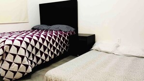 Căn hộ, 2 phòng ngủ, hút thuốc, ban công